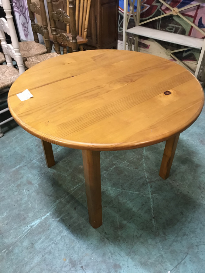 Table ronde en Pin