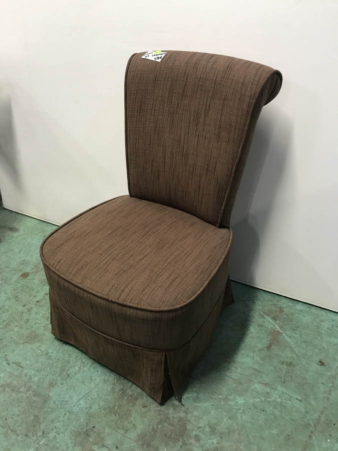 Chauffeuse en tissu marron