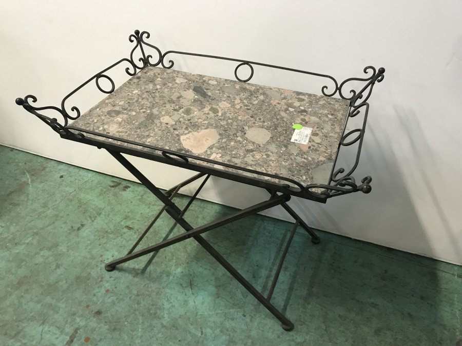 Table basse en marbre et fer forgé