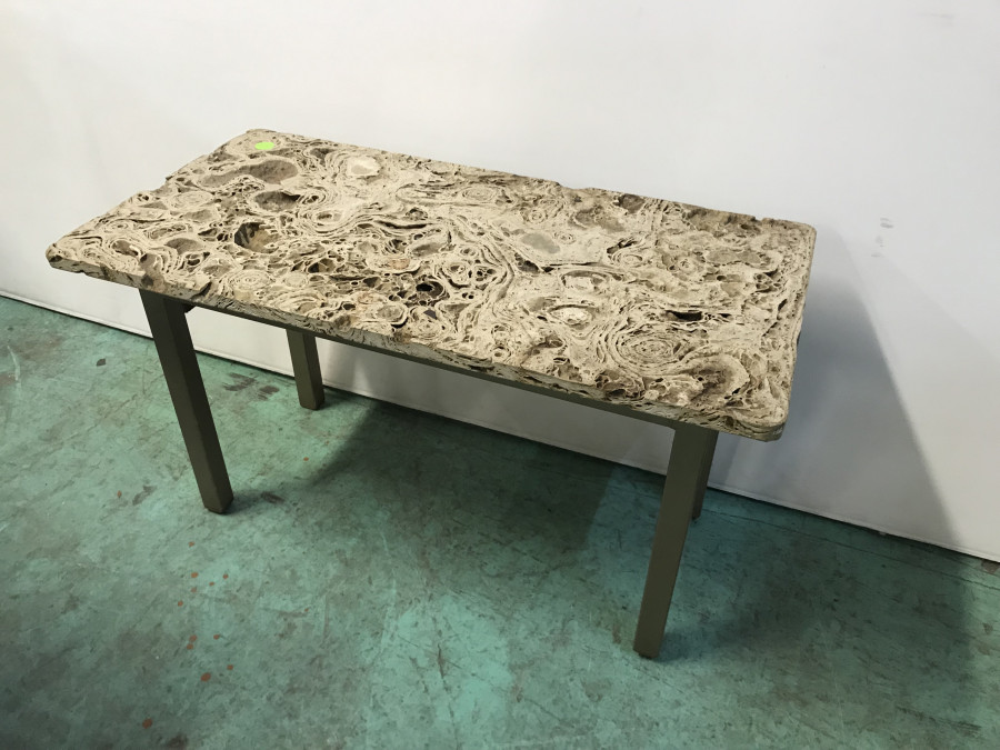 Table basse en travertin