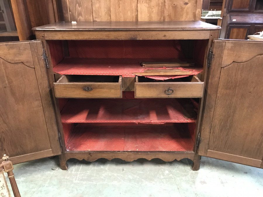 Buffet rustique en Chêne