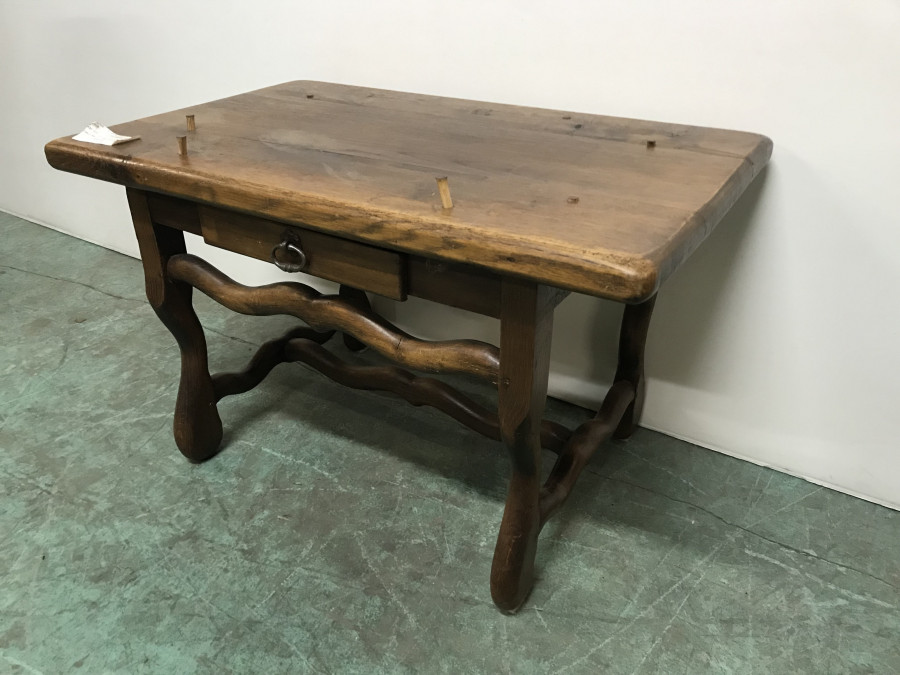 Table basse os de mouton
