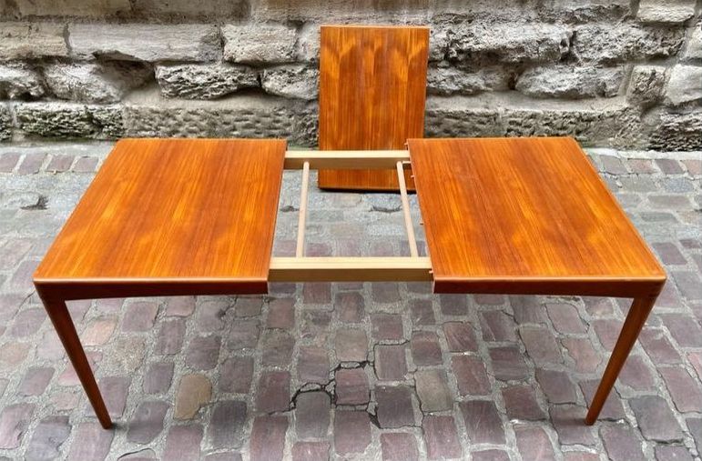 Table de salle à manger danoise éditée par Bramin