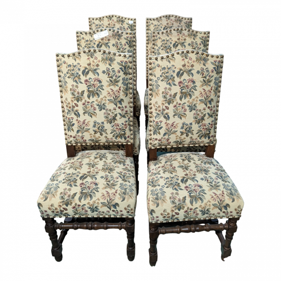 Serie de 6 chaises de style Louis XIII