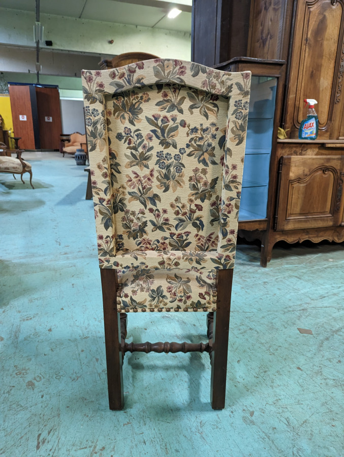 Serie de 6 chaises de style Louis XIII