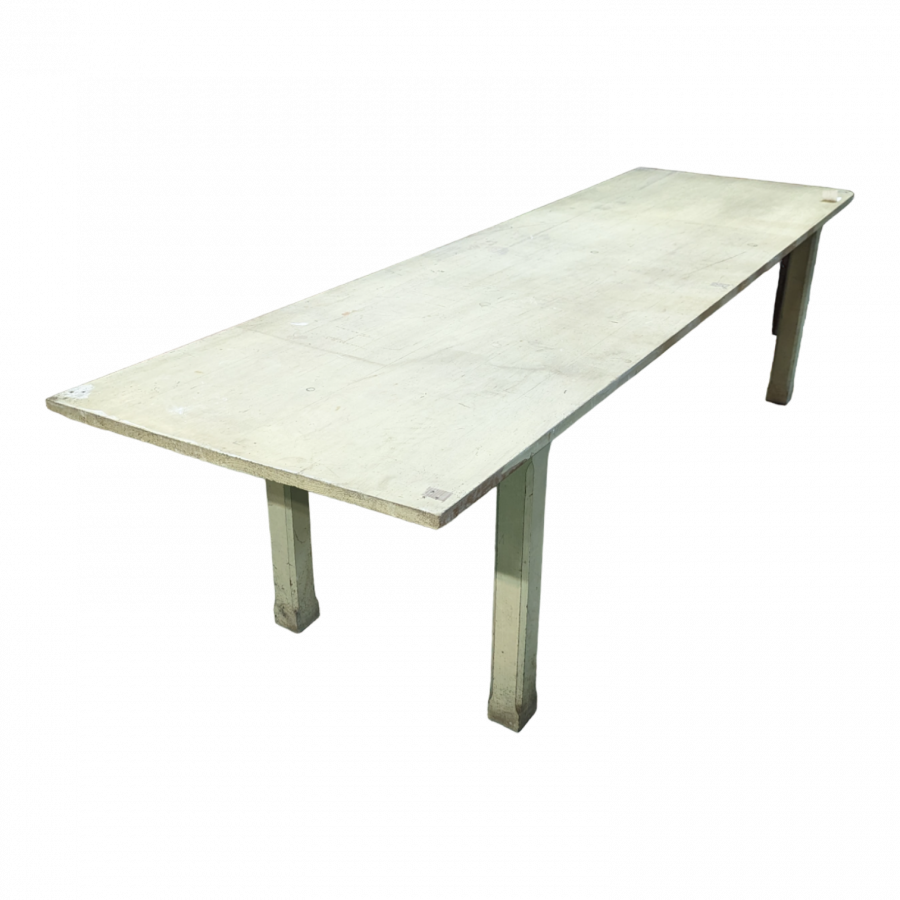 Table d'atelier peinte en blanc