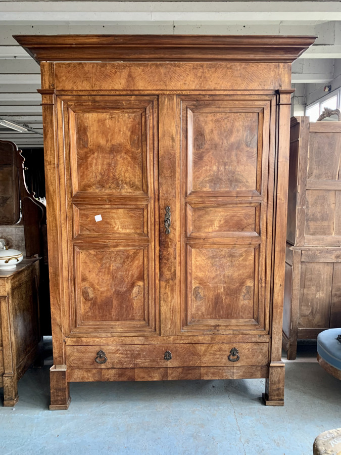 Armoire époque restauration