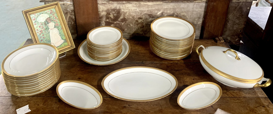 Service en porcelaine de Limoges