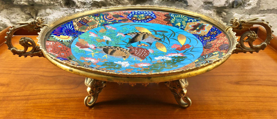 Coupe cloisonnée japonaise sur monture en bronze