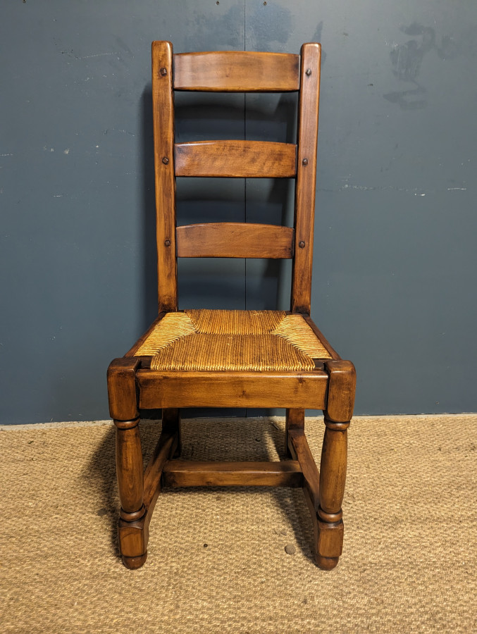 Série de 6 chaises rustiques