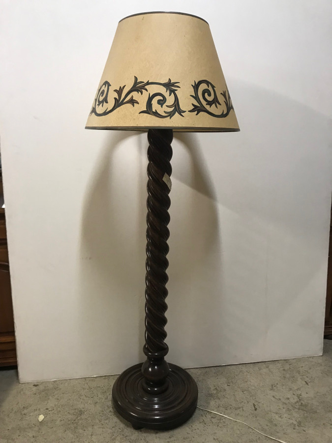 Lampadaire et abat jour en hêtre