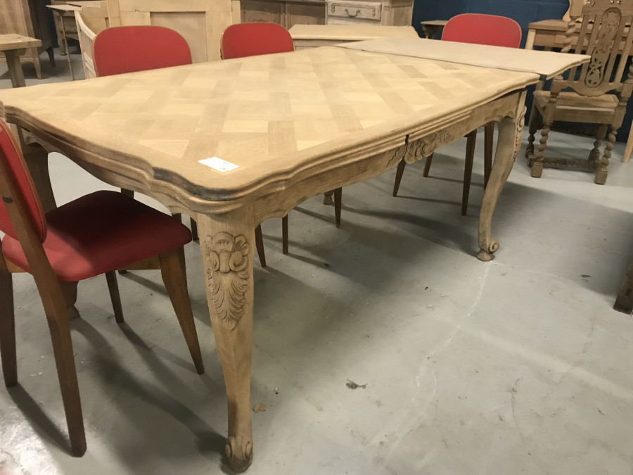 Table à l'italienne en chêne décapée