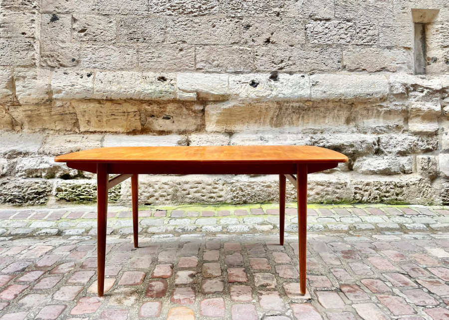 Table scandinave en teck