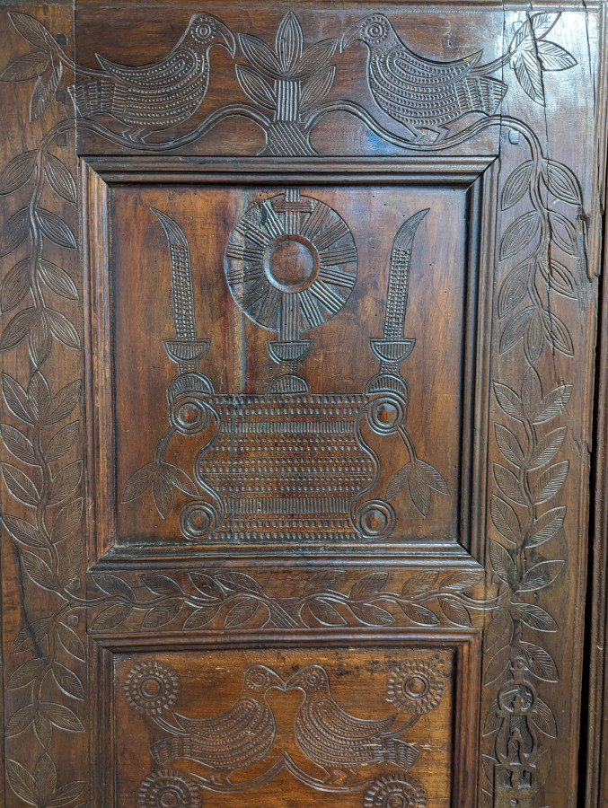 Armoire Art Populaire Breton