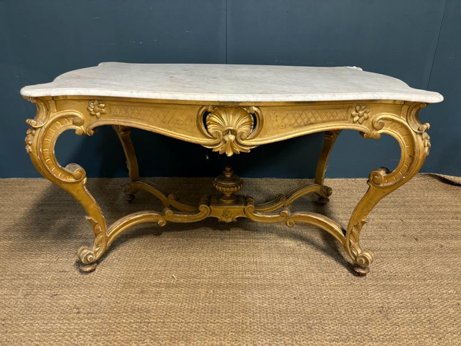 Console de style Louis XV en bois doré