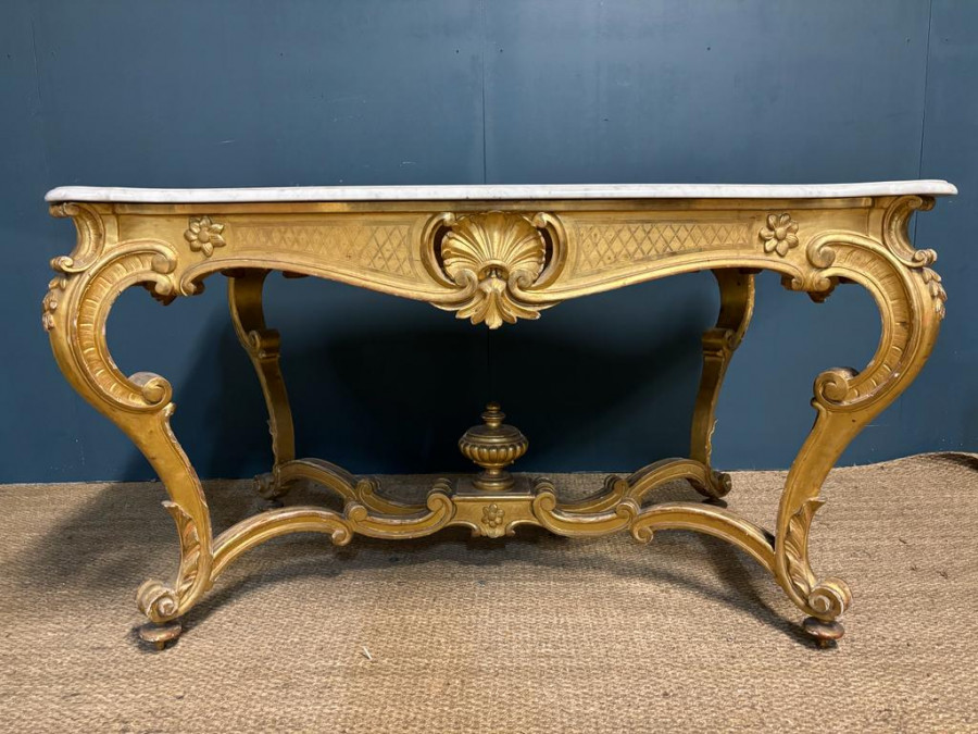 Console de style Louis XV en bois doré