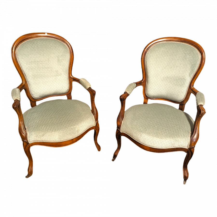 Paire de fauteuils de style Louis XV