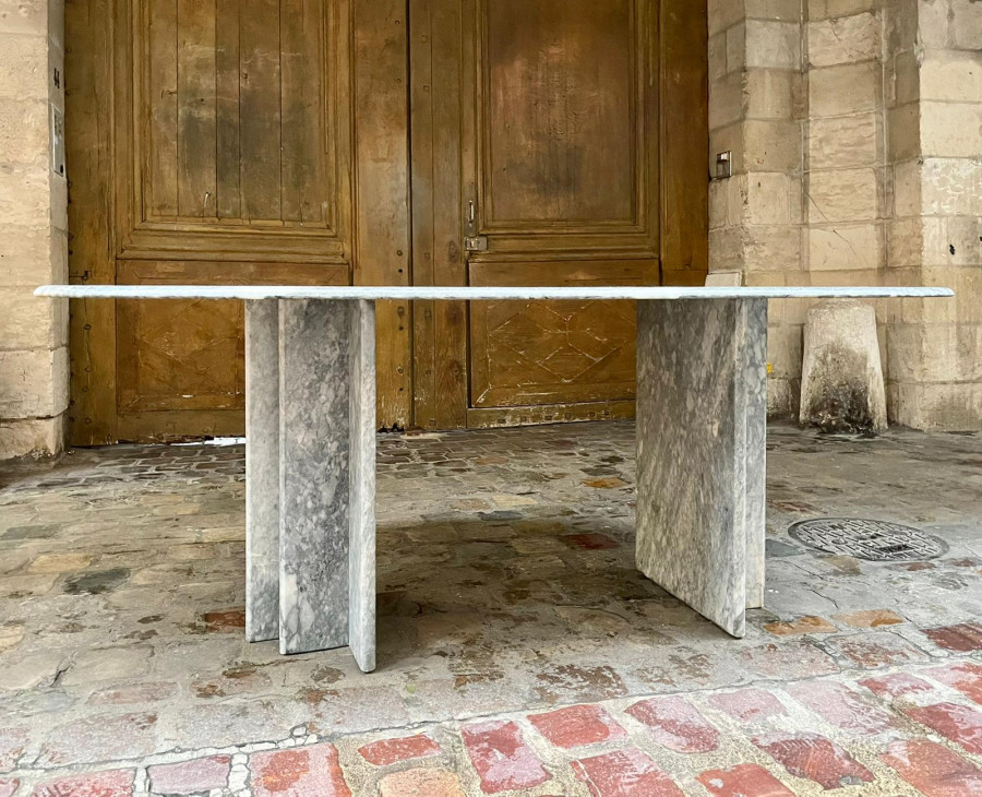 Table en marbre gris design Italien