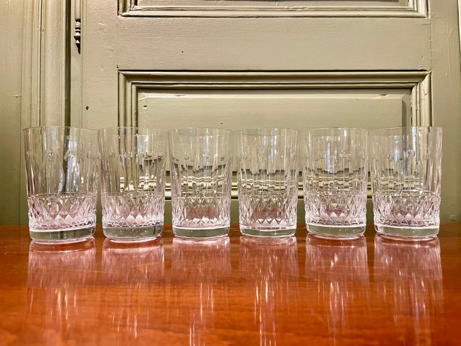 Service de grands verres à whisky en cristal