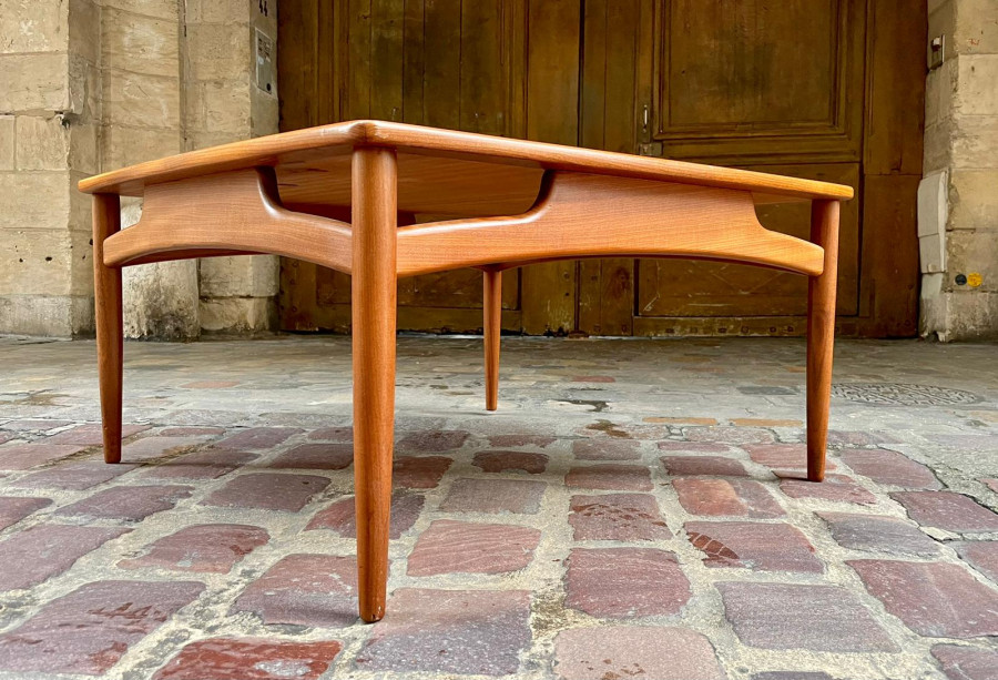 Table basse GPLAN En teck 60'