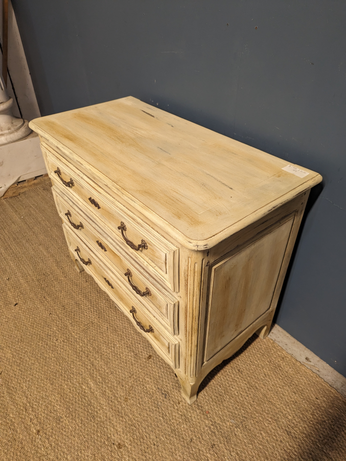 Commode rustique patinée