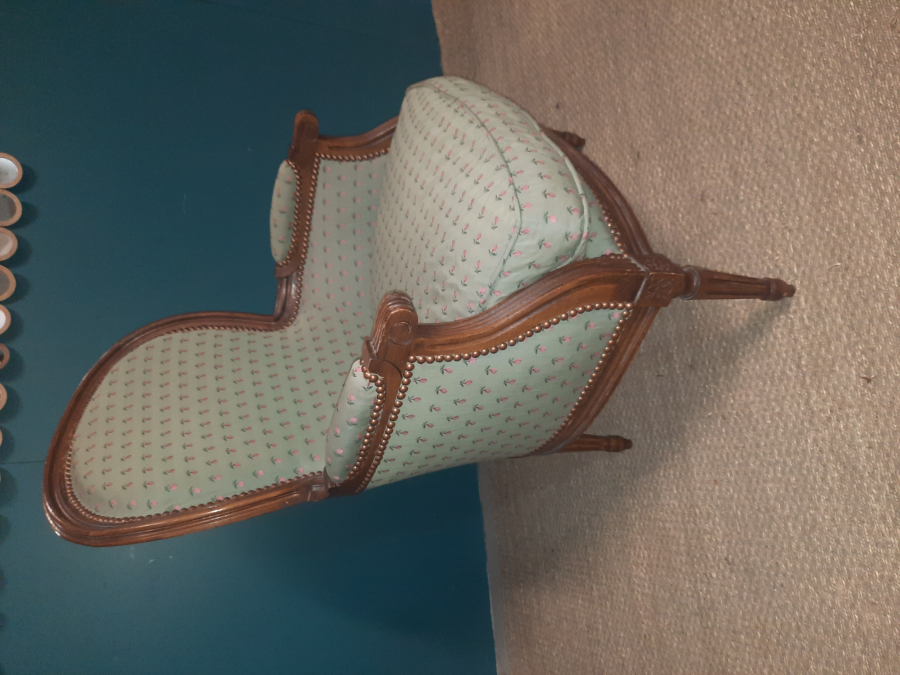 Paire de fauteuils style Louis XVI