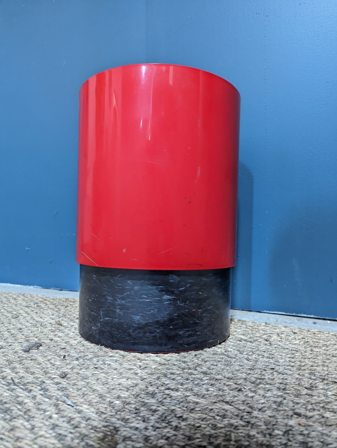Corbeille Manade Rouge et noire