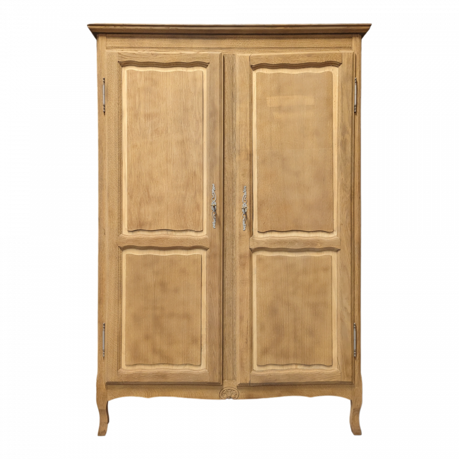 Armoire en Chêne décapée