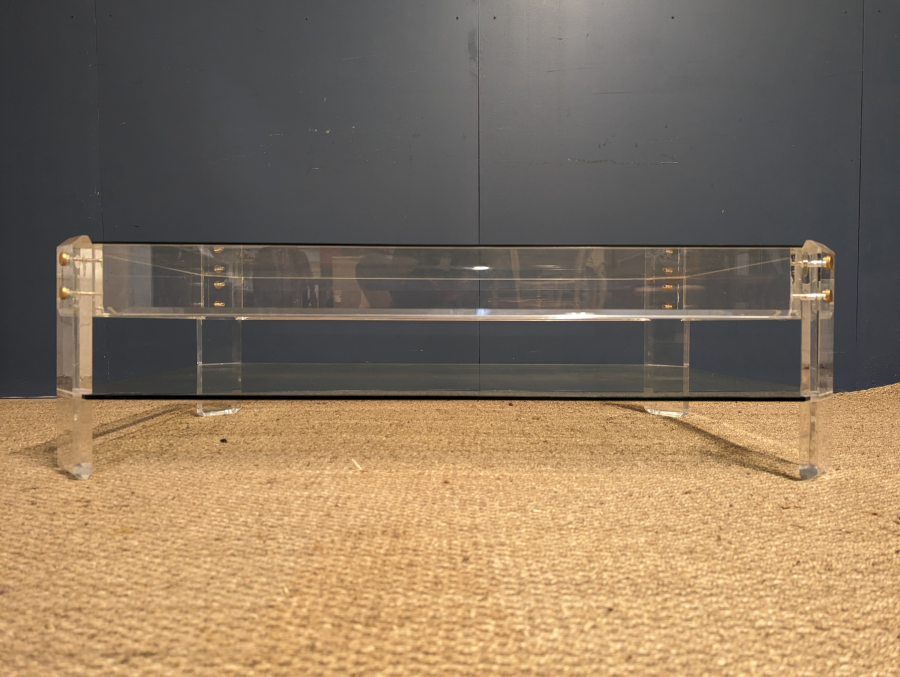 Table basse en altuglas
