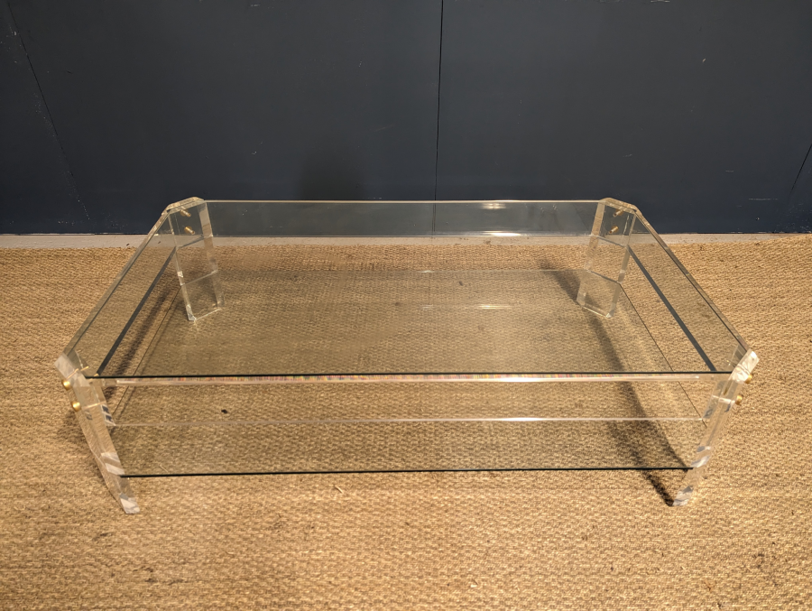 Table basse en altuglas