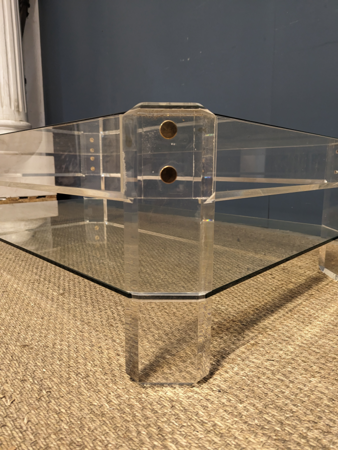 Table basse en altuglas