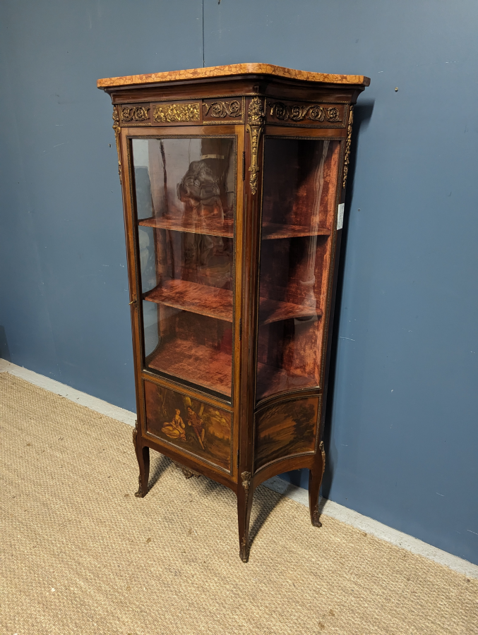 Vitrine style Napoléon III plaquage Acajou