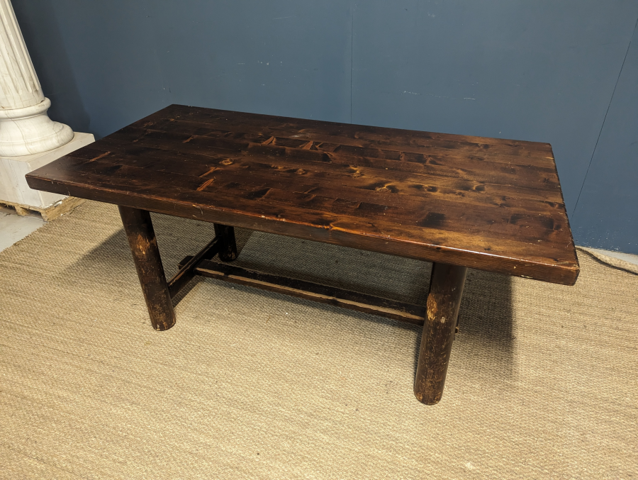 Table de Georges Robert en Pin massif
