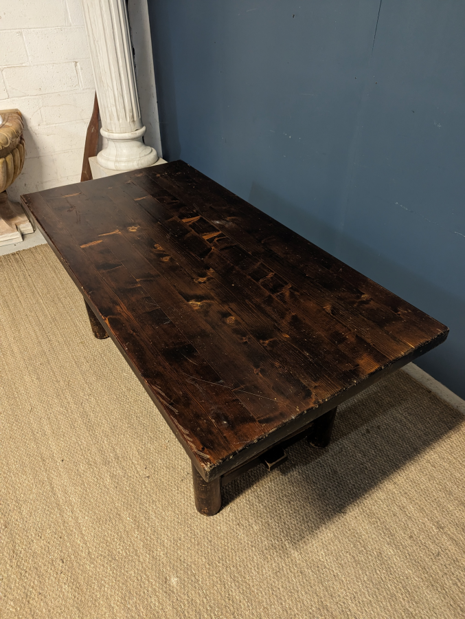 Table de Georges Robert en Pin massif