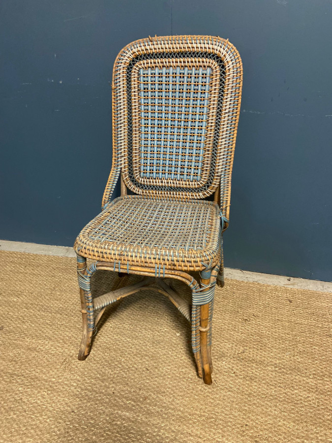 Chaise en Rotin bleu et blanc
