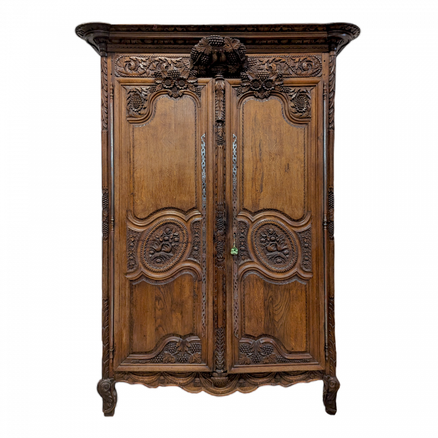 Armoire de mariage de Caen en chêne