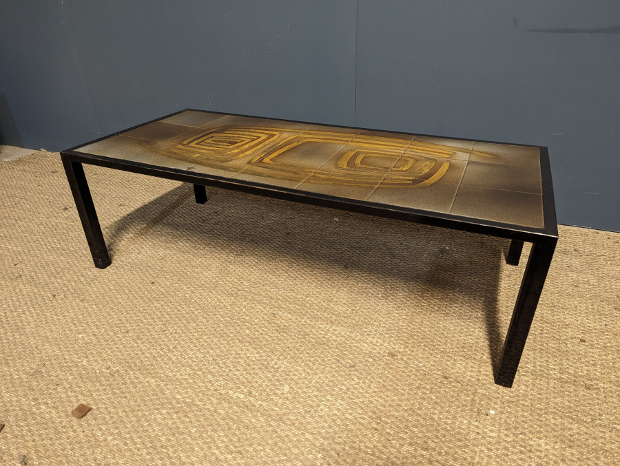 Table basse moderniste céramique des années 70