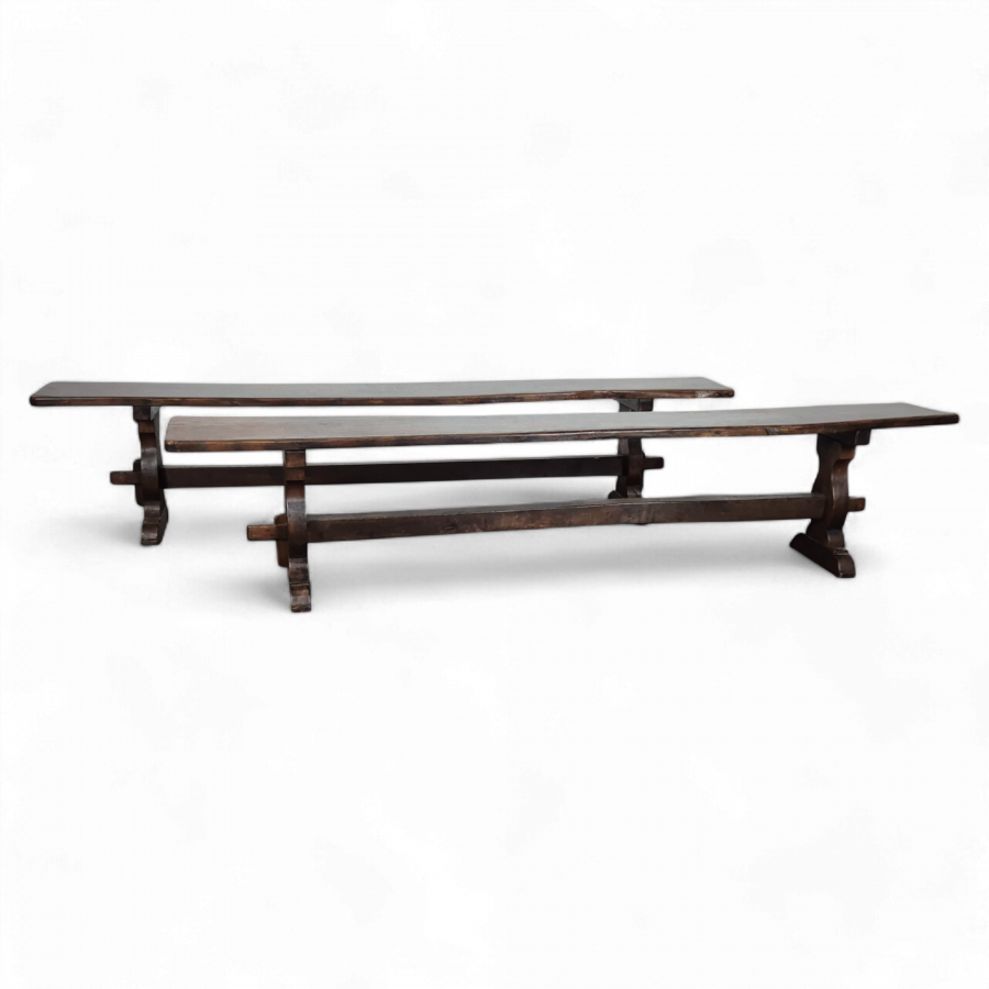 Paire de bancs de Monastère en Orme Massif