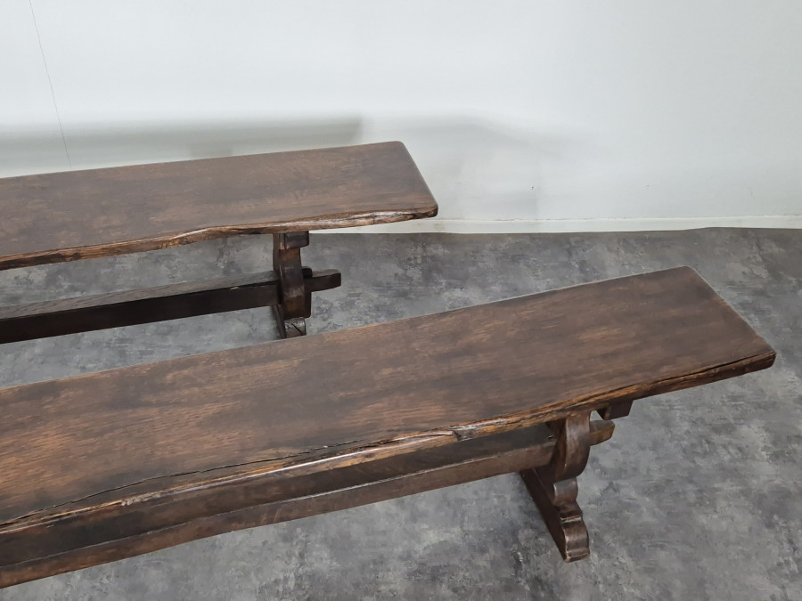 Paire de bancs de Monastère en Orme Massif