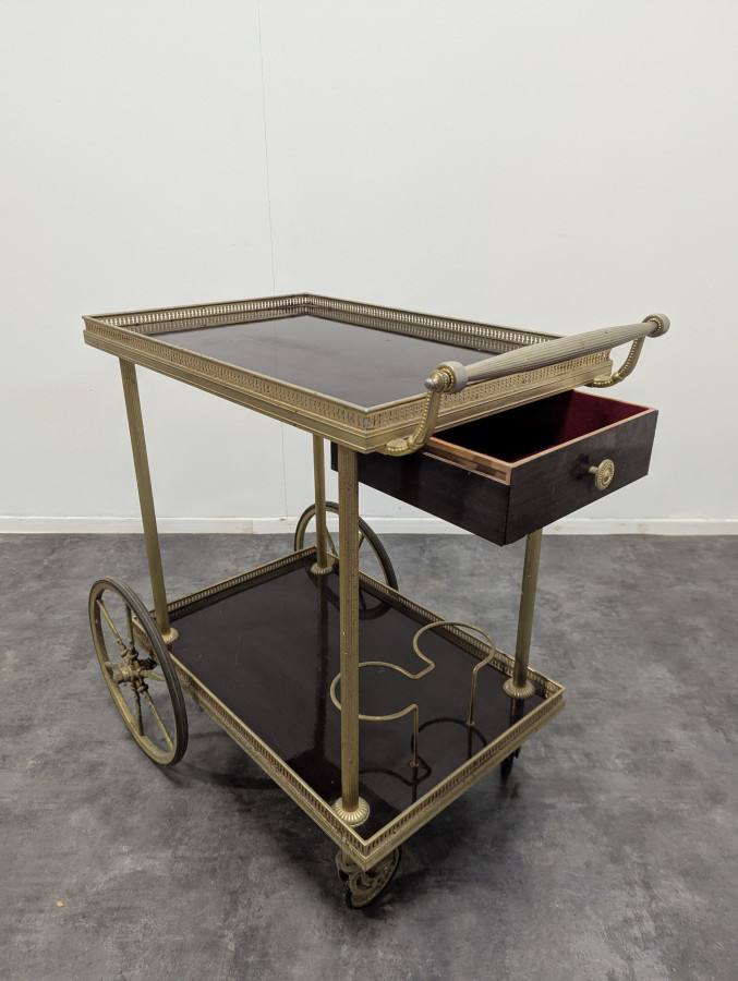 Desserte ou table roulante en laiton