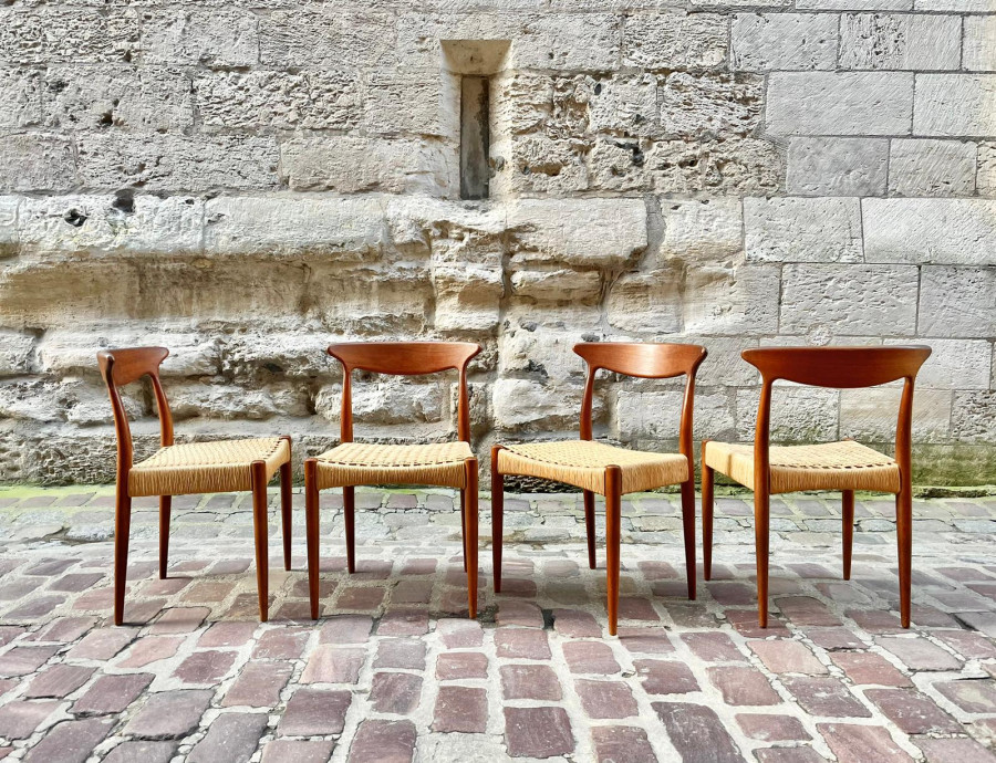 Série de 4 chaises en Teck de Arne Hovmand Olsen
