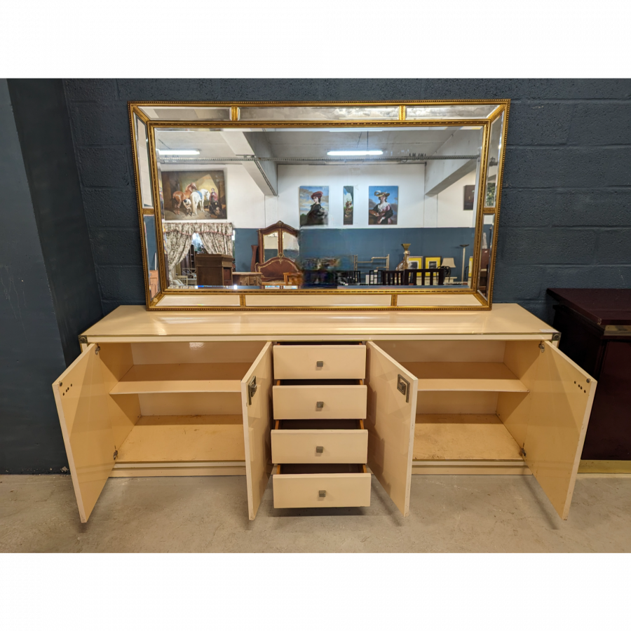 Enfilade italienne laquée