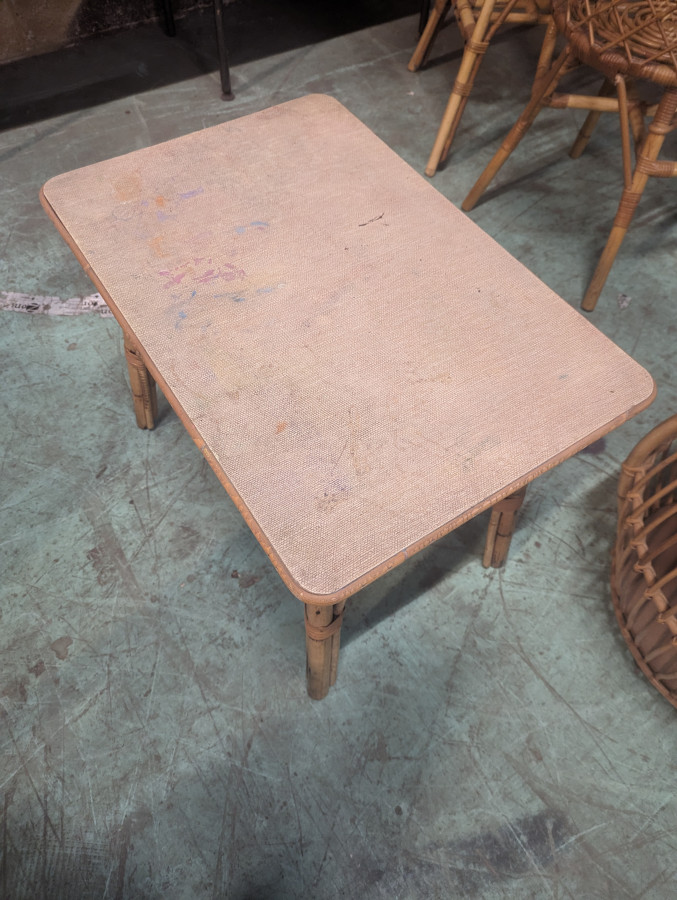Table d'appoint en rotin