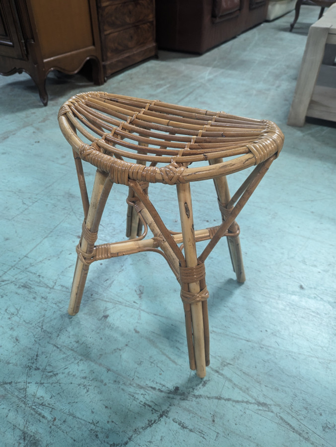 Tabouret en rotin