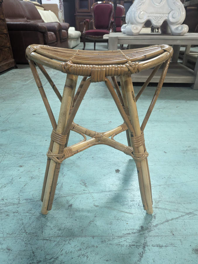 Tabouret en rotin