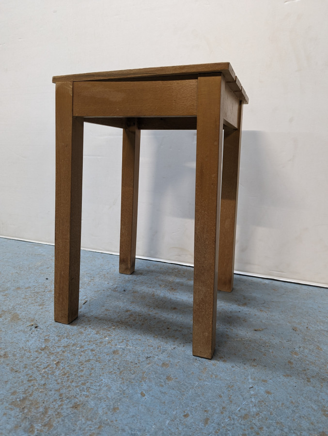 Tabouret rustique en Hêtre