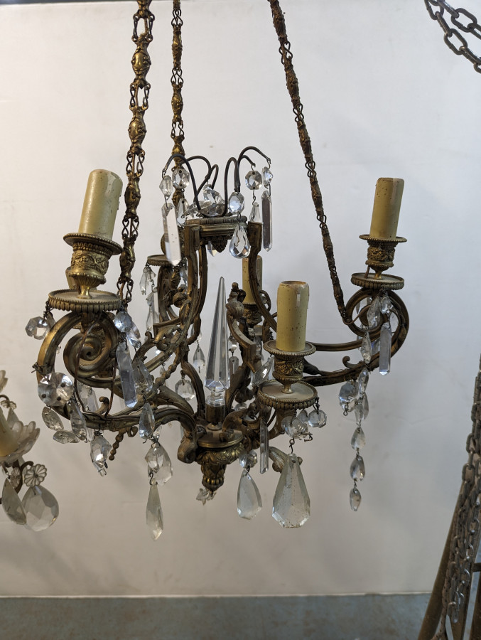 Lustre en bronze à pampilles et poignard XIXe