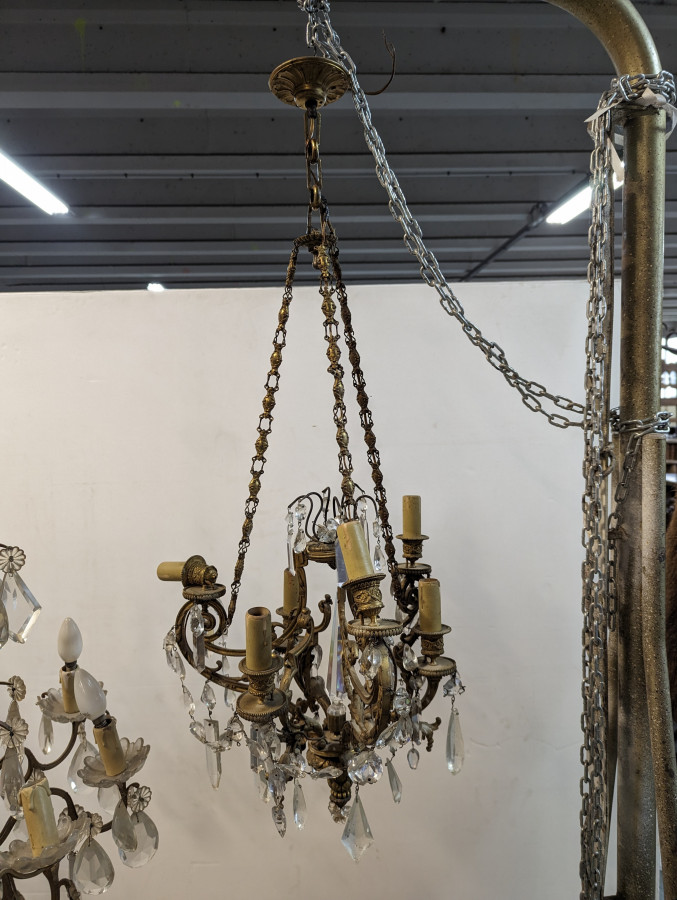 Lustre en bronze à pampilles et poignard XIXe