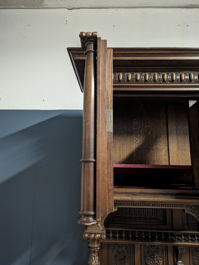Buffet de style Renaissance en Noyer