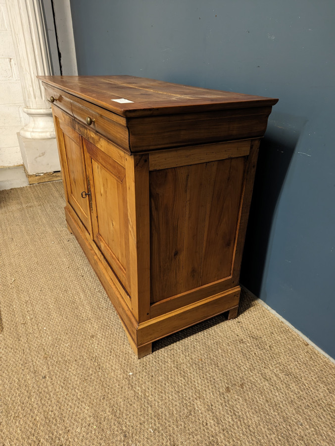 Bas de buffet style Louis Philippe en Merisier